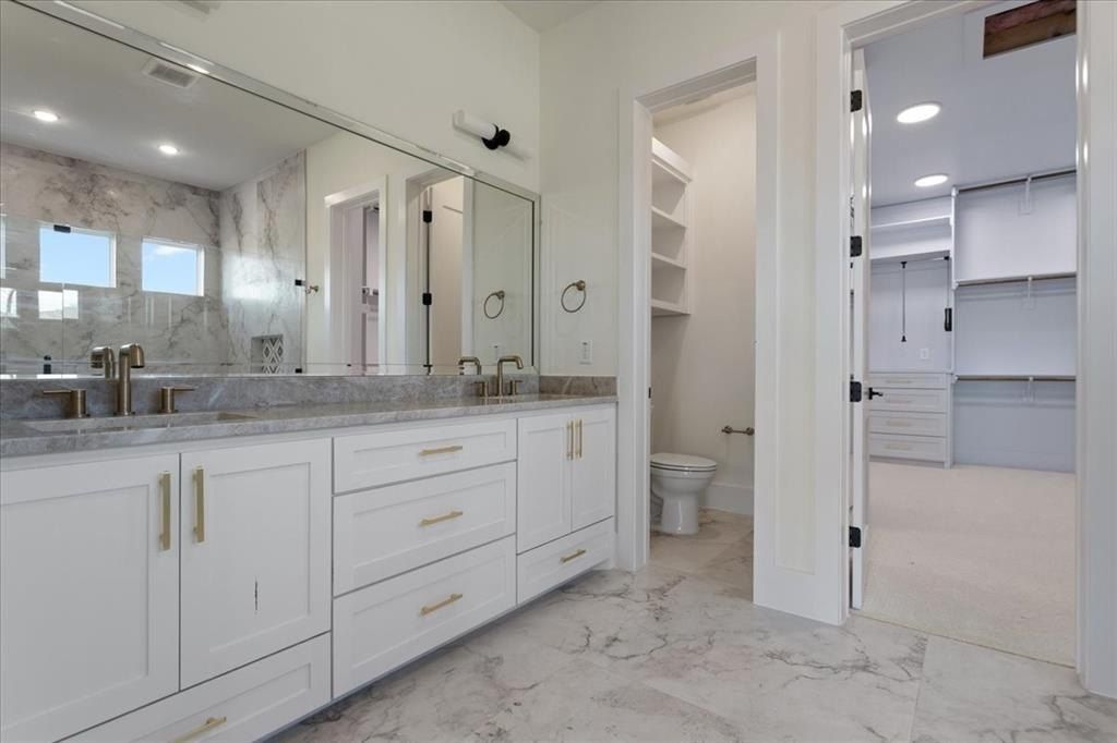 186 Acorn. Denison, TX 75020