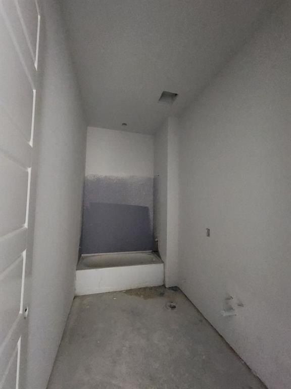 12117 Clastic Court. Krum, TX 76249