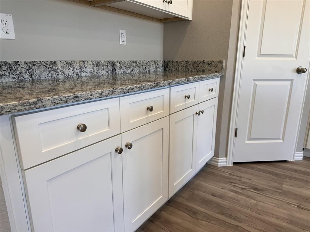 4806 Delano Street. Greenville, TX 75401