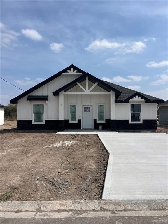 2409 Venice Road. Weslaco, TX 78596