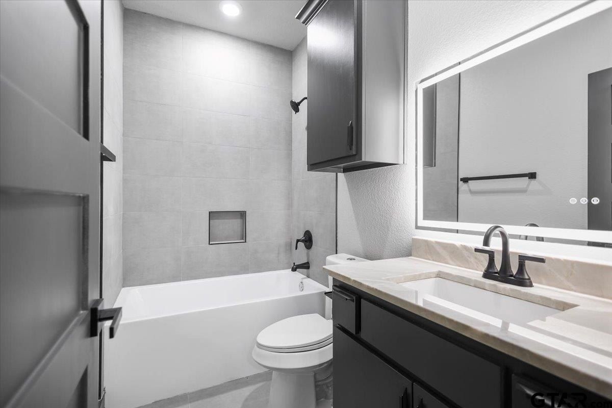 3008 Walton Rd. Tyler, TX 75701