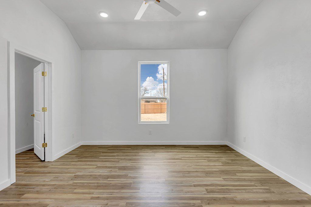 1011 N Carol Ave. Monahans, TX 79756