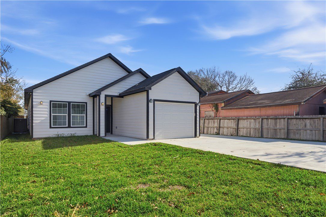 2905 Houston Street. Corpus Christi, TX 78415