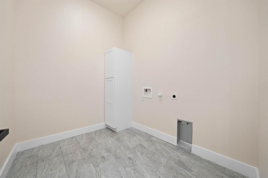 19071 White Bluff Drive. Whitney, TX 76692