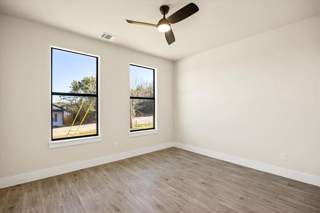 2314 Forest Hill Lane. Granbury, TX 76048