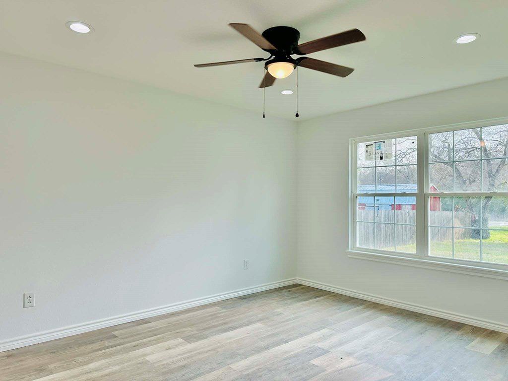 125 Abby Street. Center, TX 75935