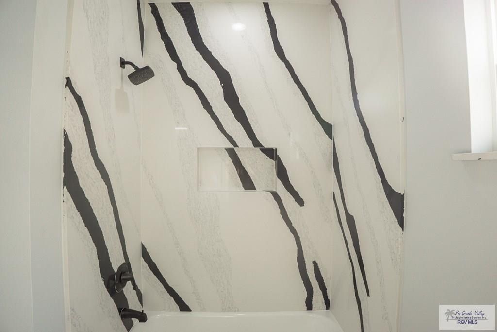 9713 Heights S. Harlingen, TX 78550