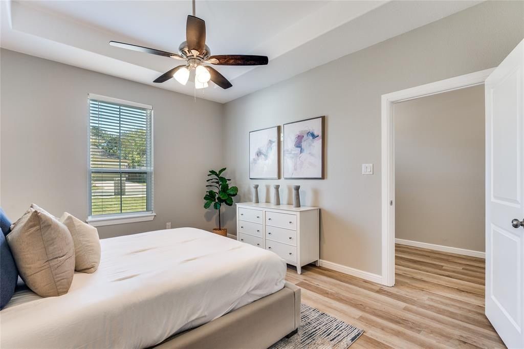 1616 Lindsey Street. Fort Worth, TX 76105