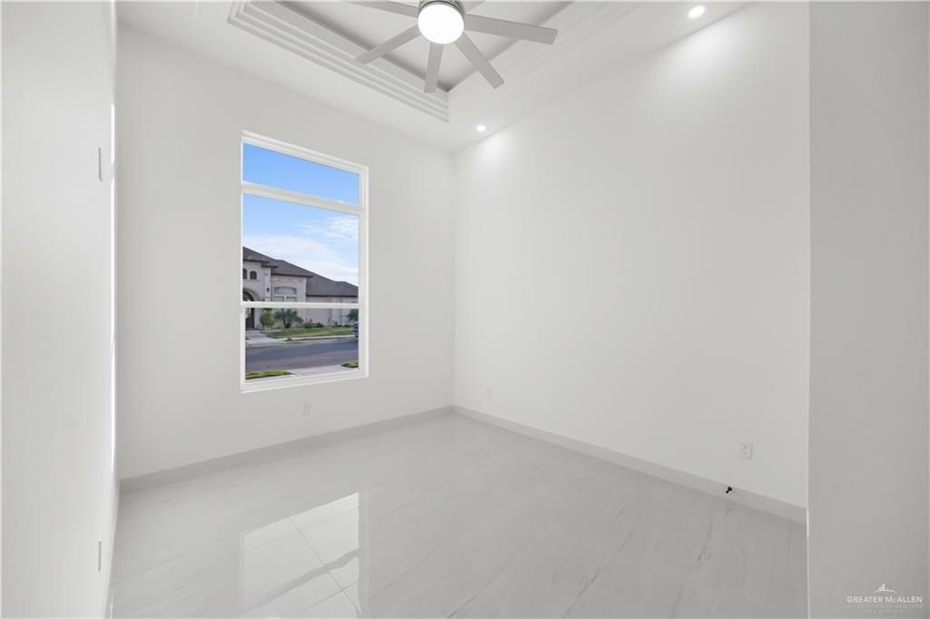 1716 Trophy Drive. Edinburg, TX 78542