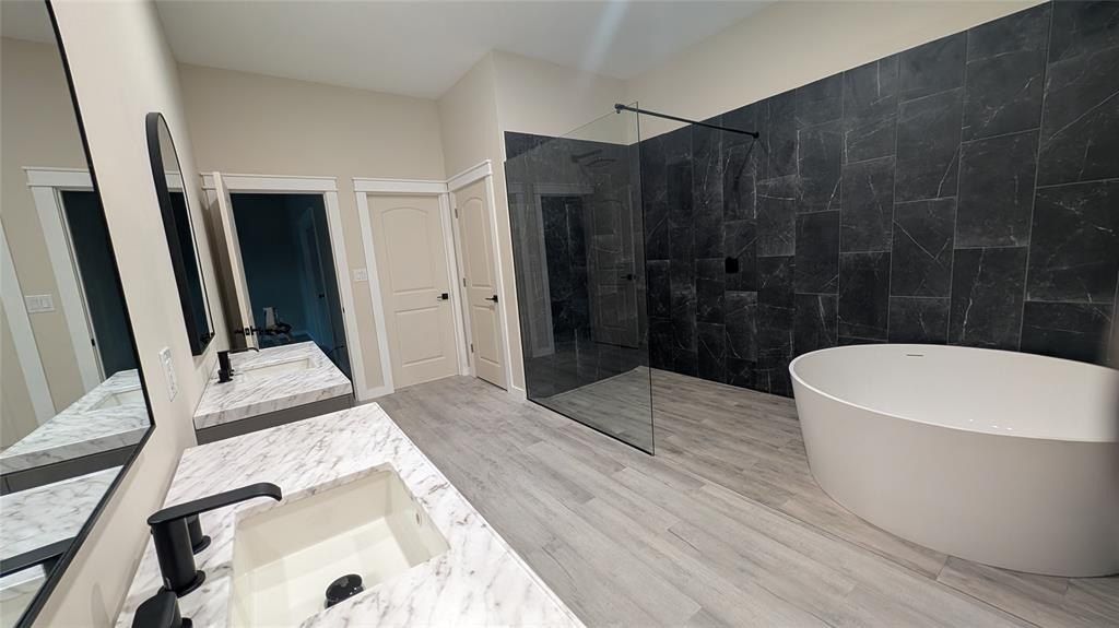 138 Pvt Road 8524. Van, TX 75790