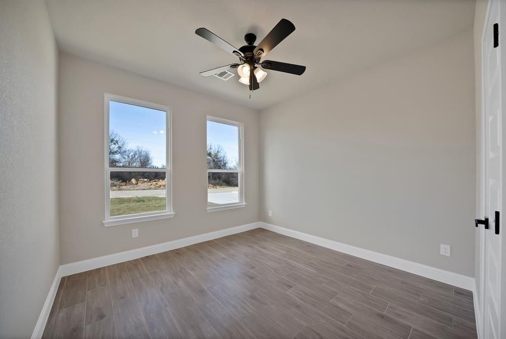 617 Lanai Circle. Runaway Bay, TX 76426