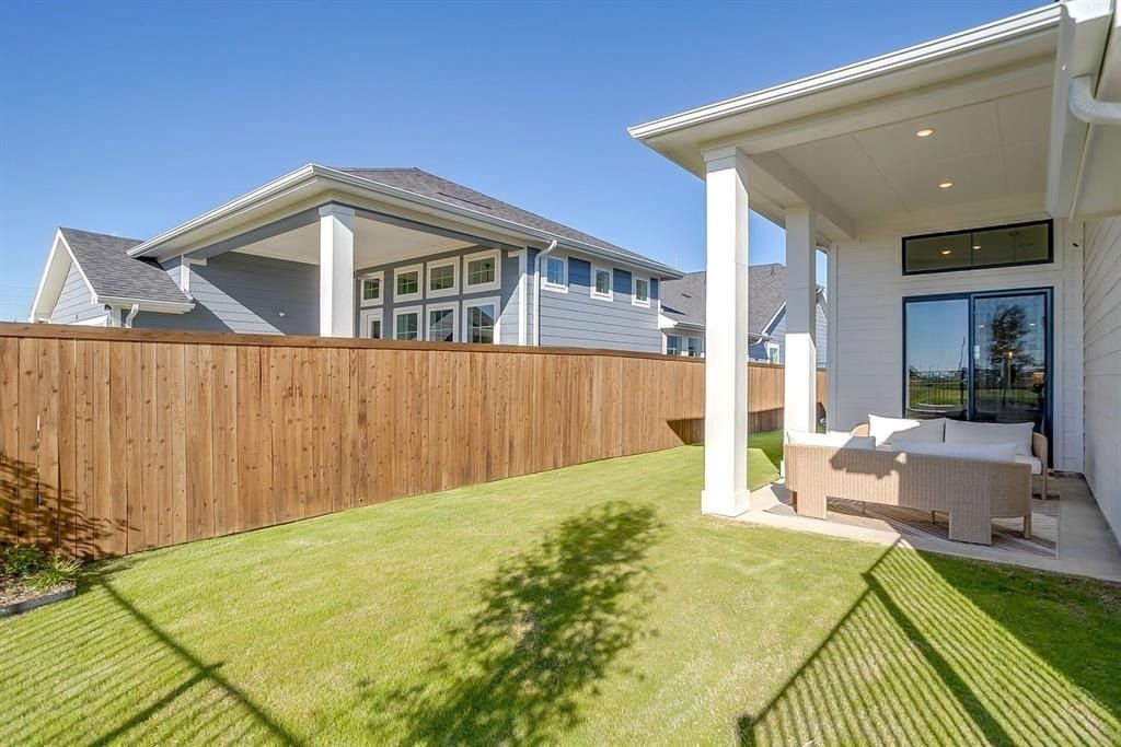 1124 Abigail Way. Midlothian, TX 76065