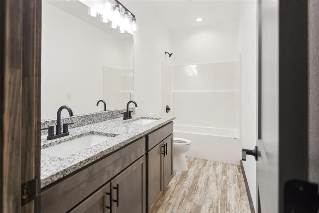 808 Cunningham Drive. Lufkin, TX 75901