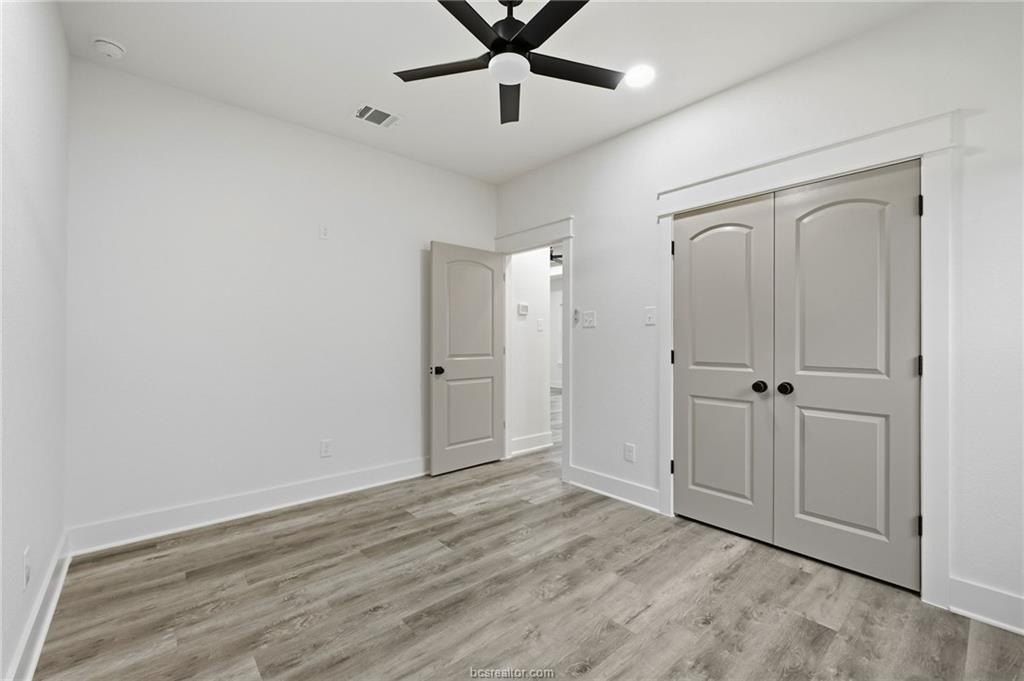 205 Lock Lane. Bryan, TX 77803