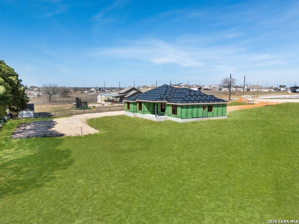 314 Honeysuckle Ln. La Vernia, TX 78121