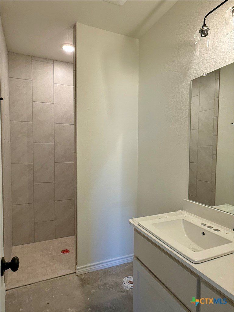 114 Leon Lane. Copperas Cove, TX 76522