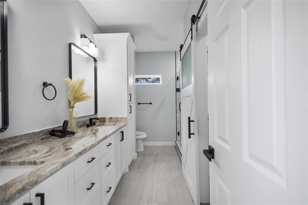 928 Duckenfield. Tyler, TX 75701