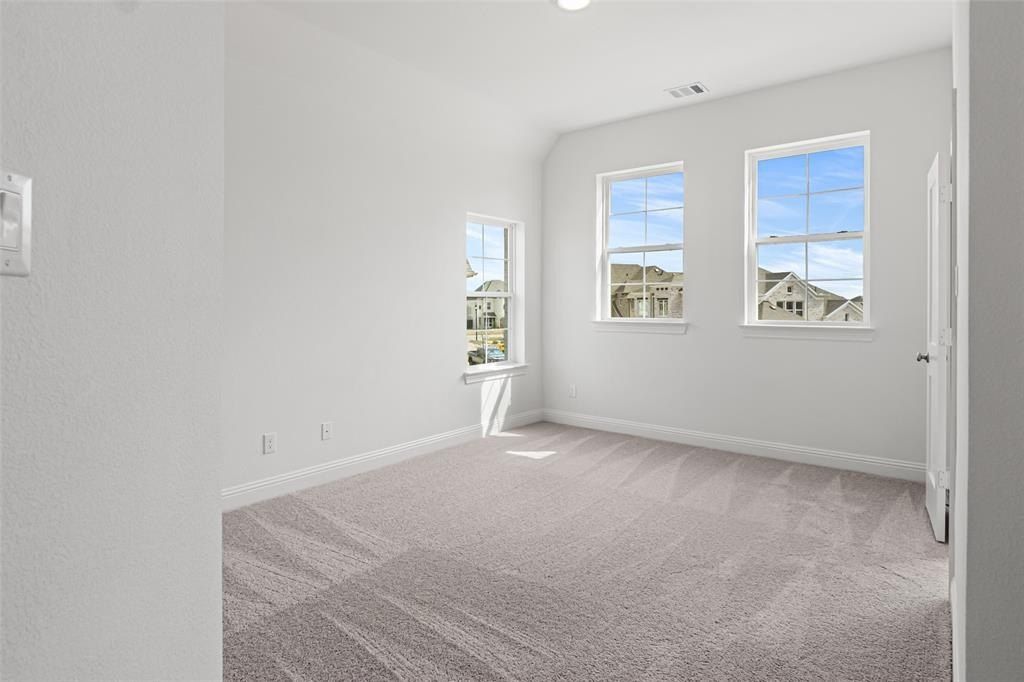 7121 Lilac Drive. Venus, TX 76084