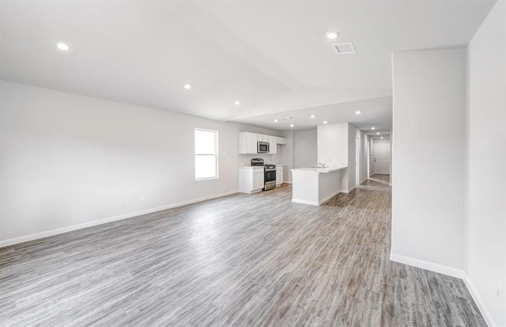 362 Azalea Trail. Granbury, TX 76048