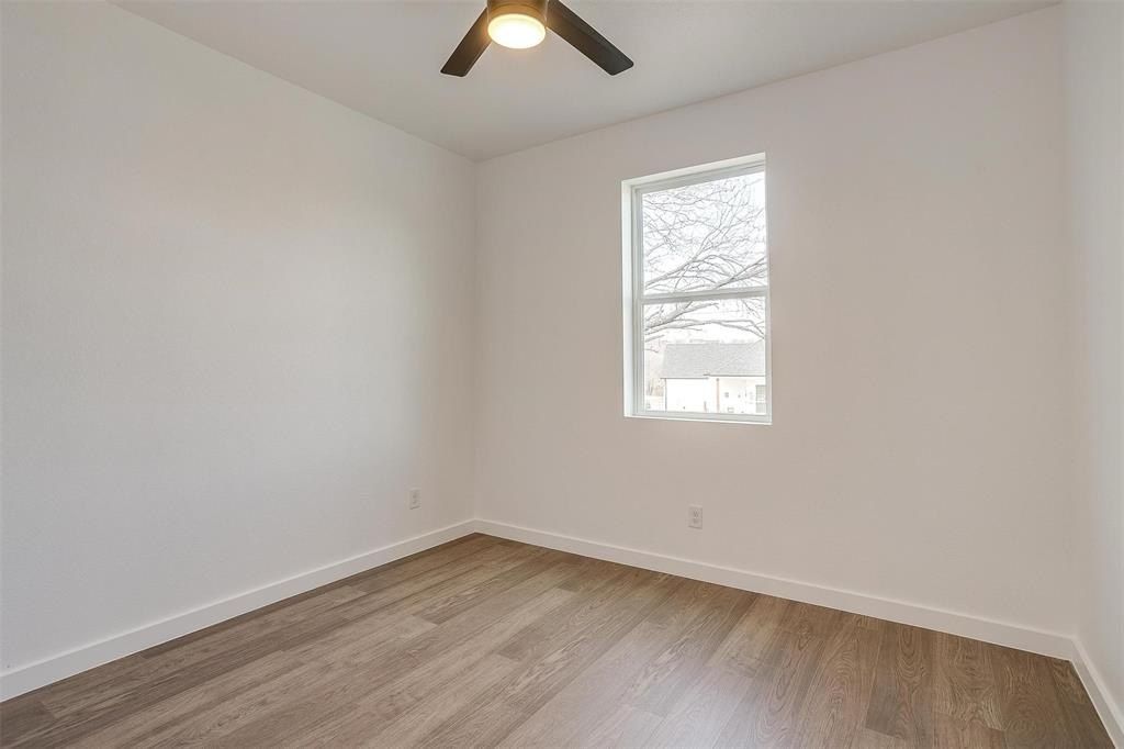 171 Tryall Court. Runaway Bay, TX 76426