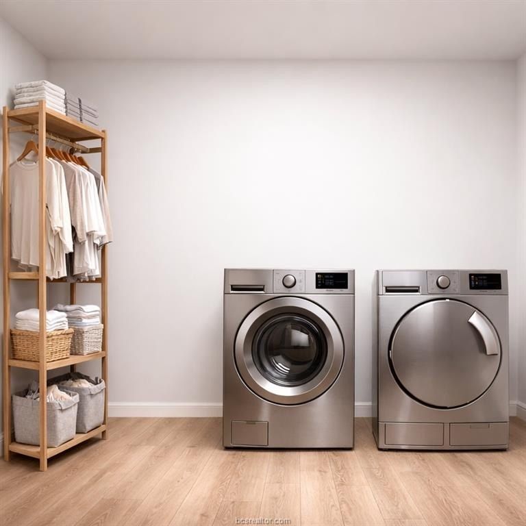 2572 Shady Route Lane. Bryan, TX 77802