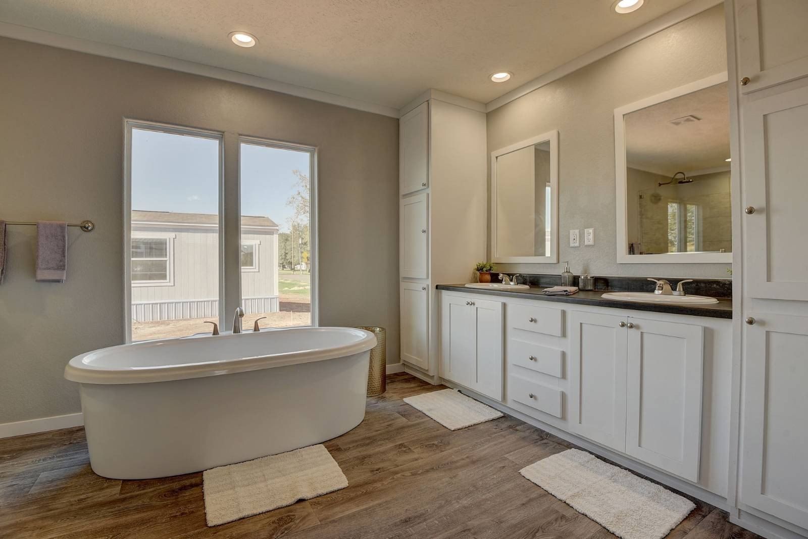 1040 Monarch Drive. Cleburne, TX 76033