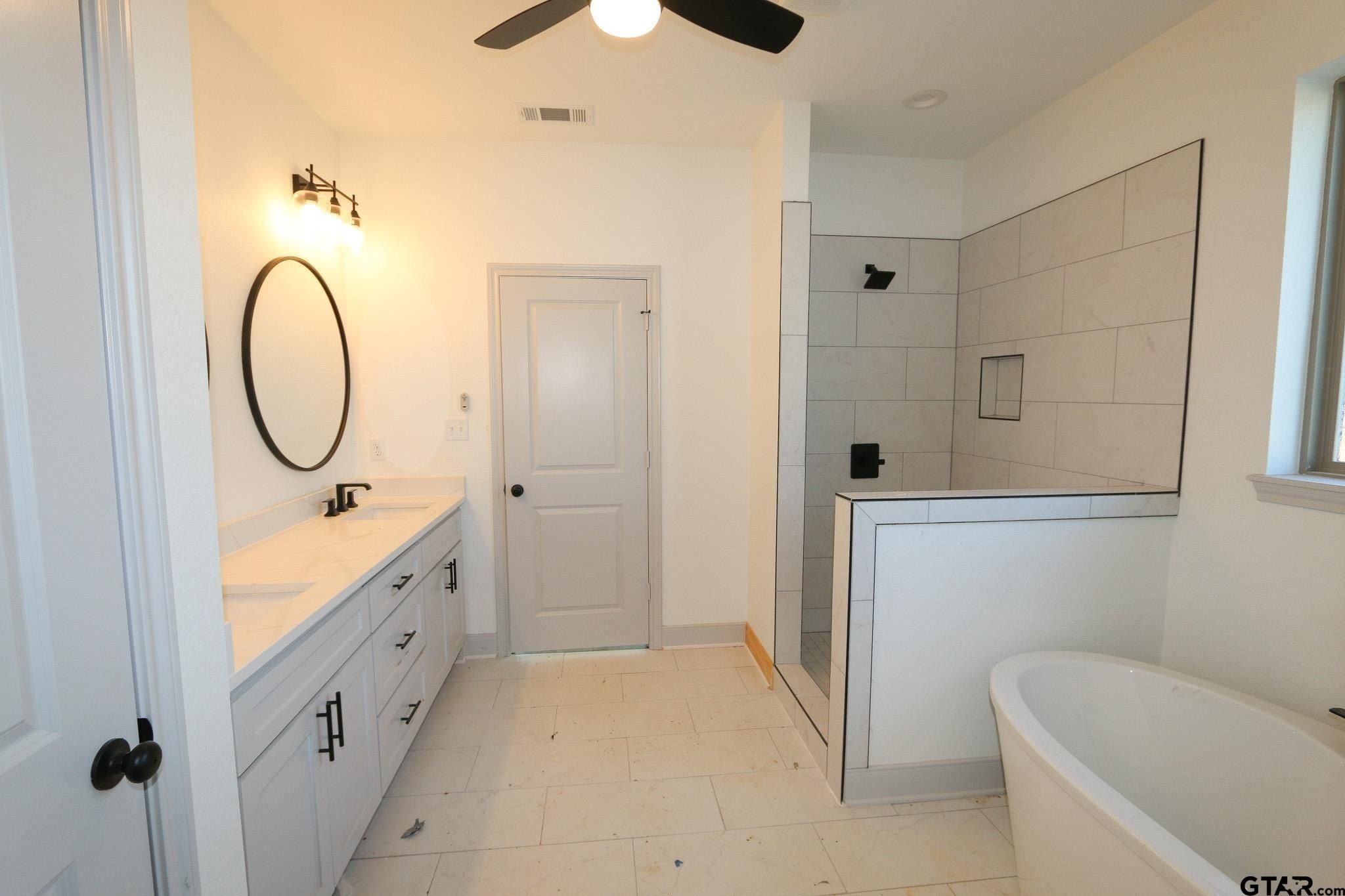 16527 Cooper Way. Tyler, TX 75703