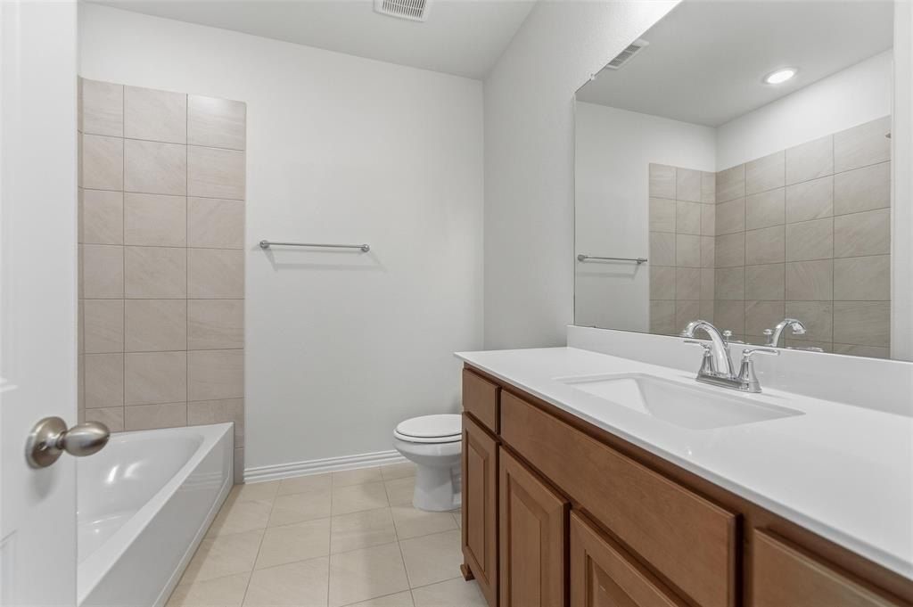 3511 Helena Street. Gainesville, TX 76240