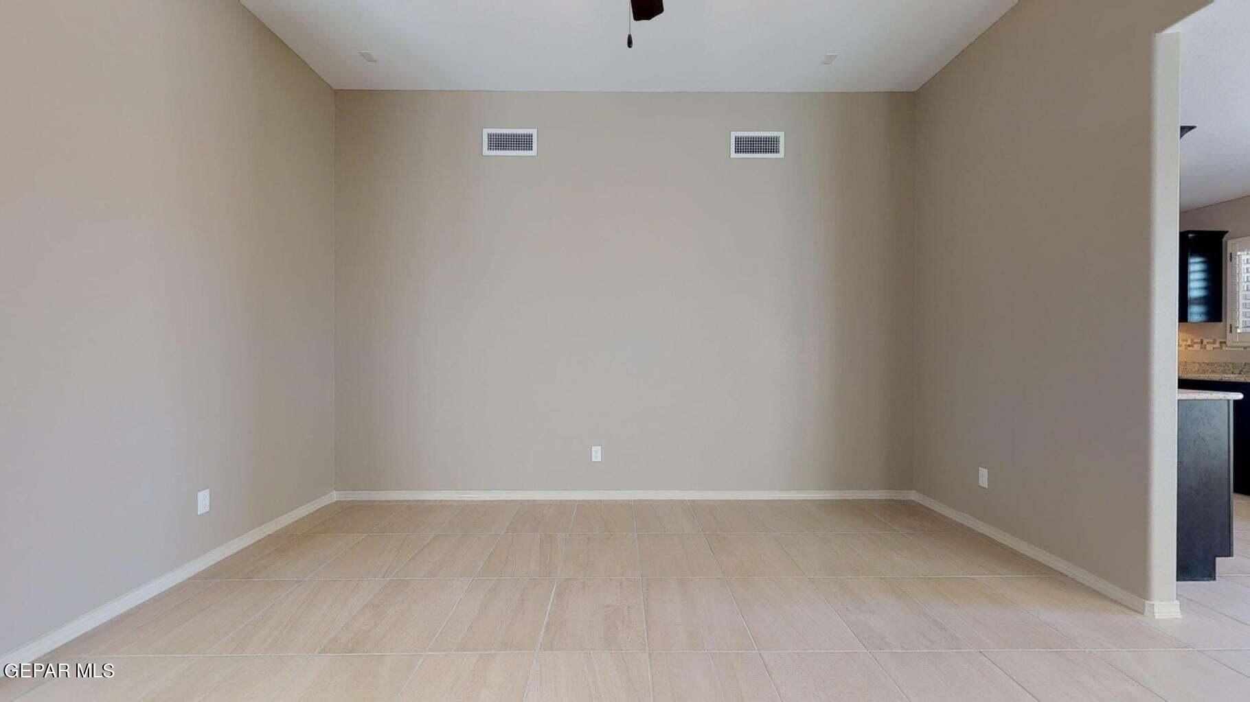 1212 Night Sky Street. Horizon City, TX 79928