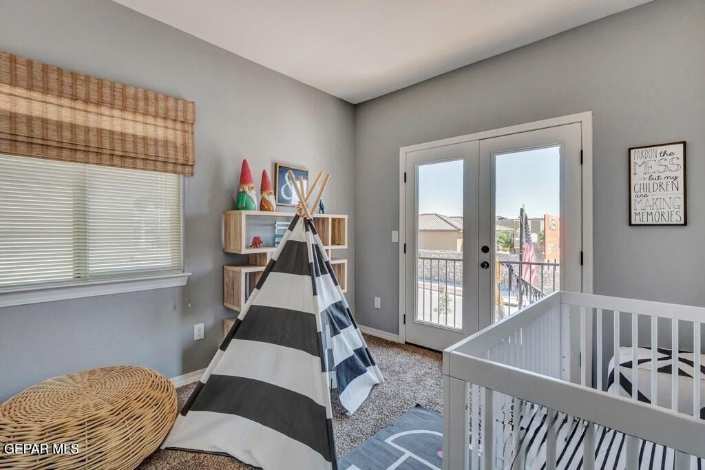 545 Lanner Street. Horizon City, TX 79928