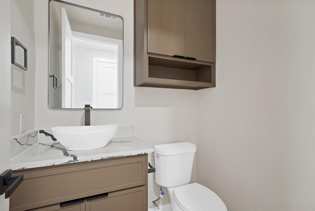 2809 Nw 16Th Street. Fort Worth, TX 76106