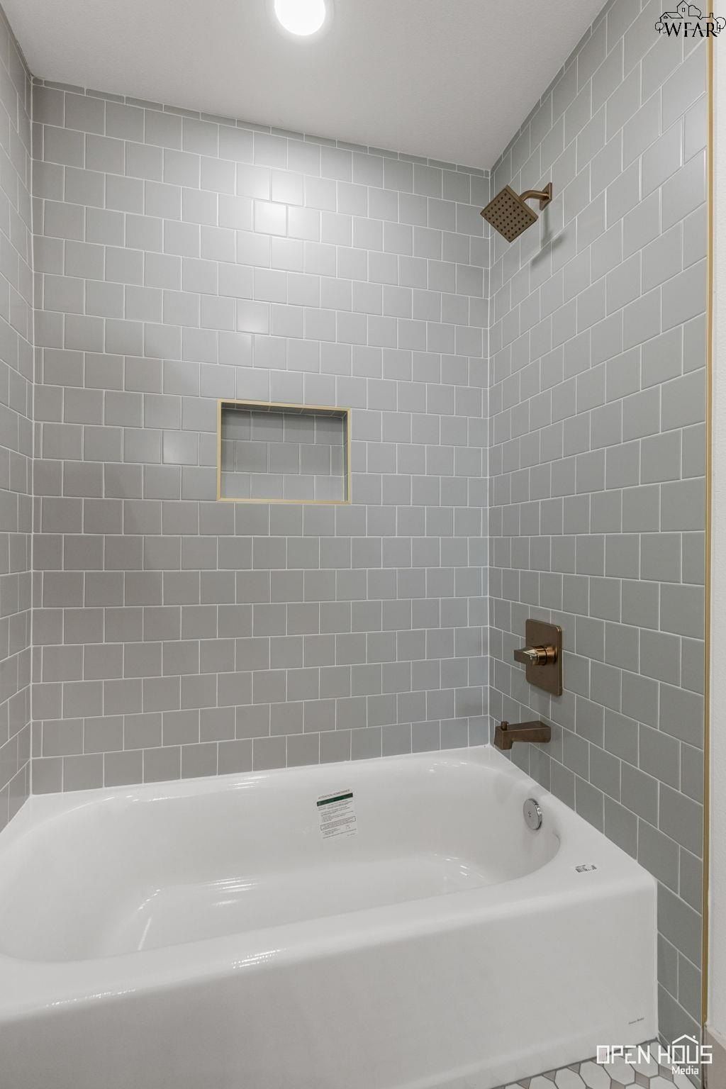 403 E Lafayette Street. Iowa Park, TX 76367