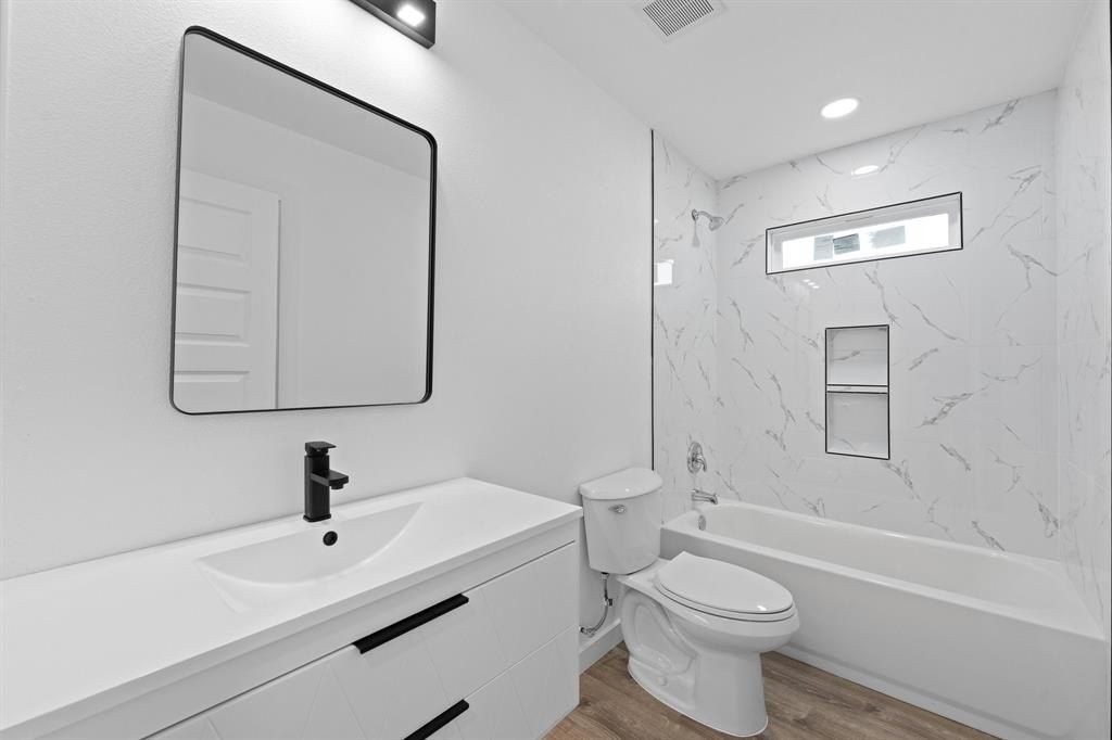 119 Smith Street. Hillsboro, TX 76645