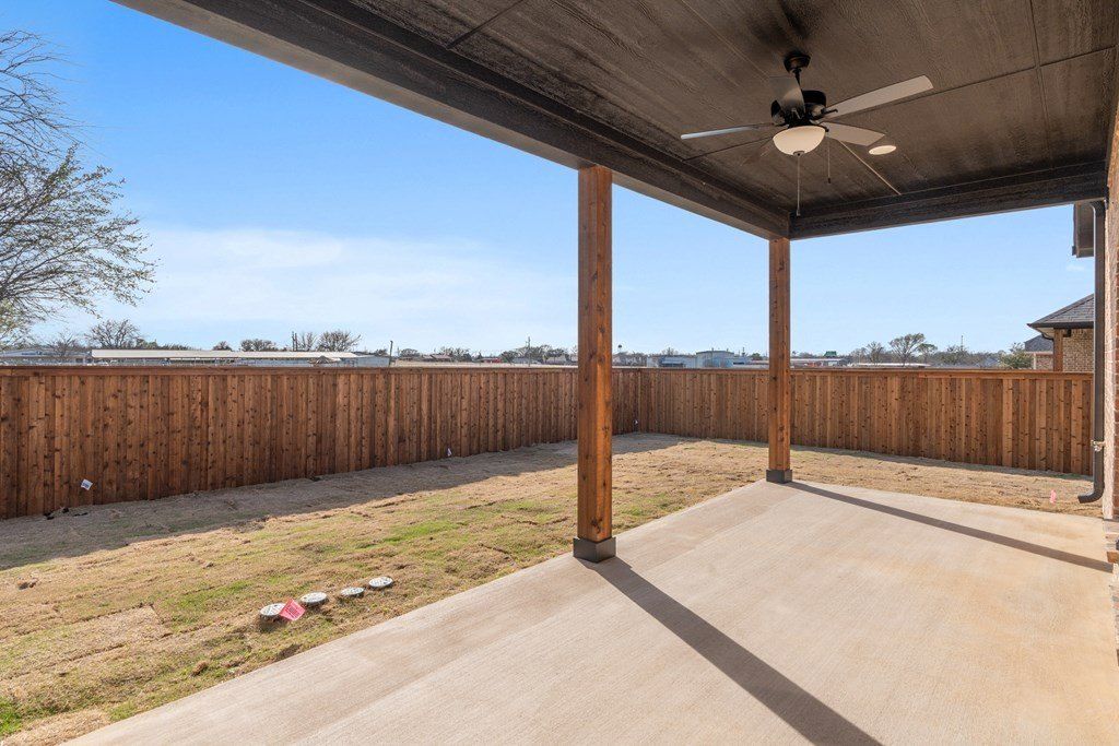 503 Limestone Cir. Mabank, TX 75147