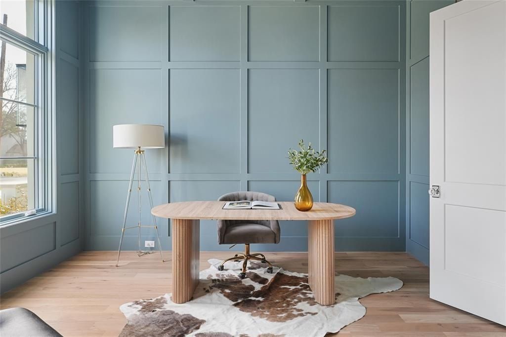 6929 Robin Road. Dallas, TX 75209