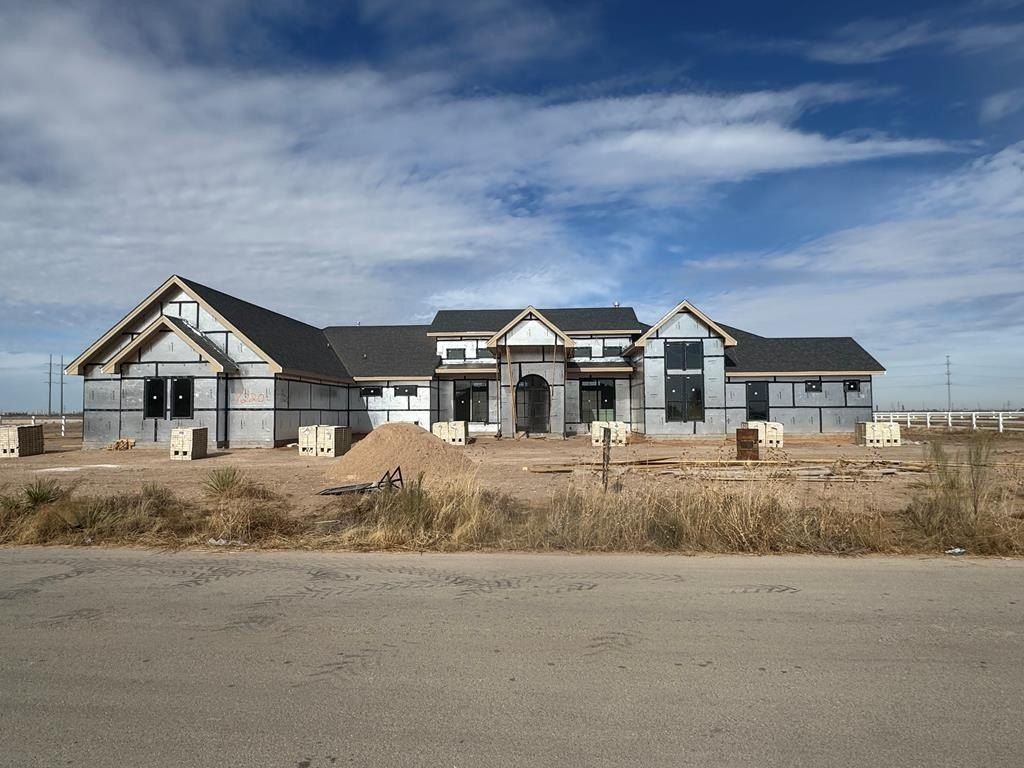 7220 W County Rd 42. Midland, TX 79707