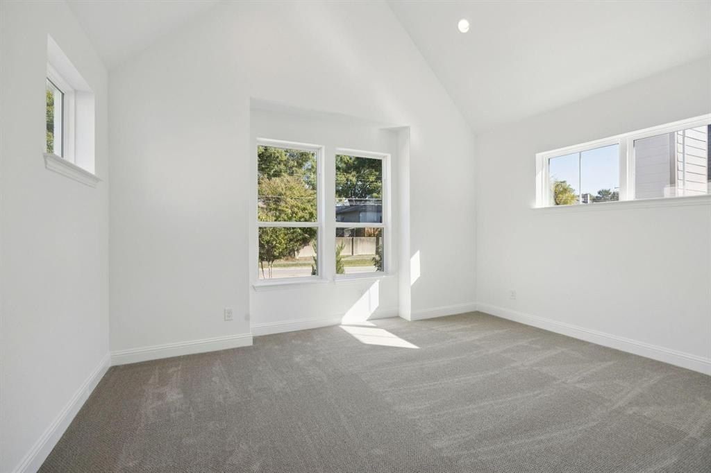 9620 Mav Lane. Dallas, TX 75238