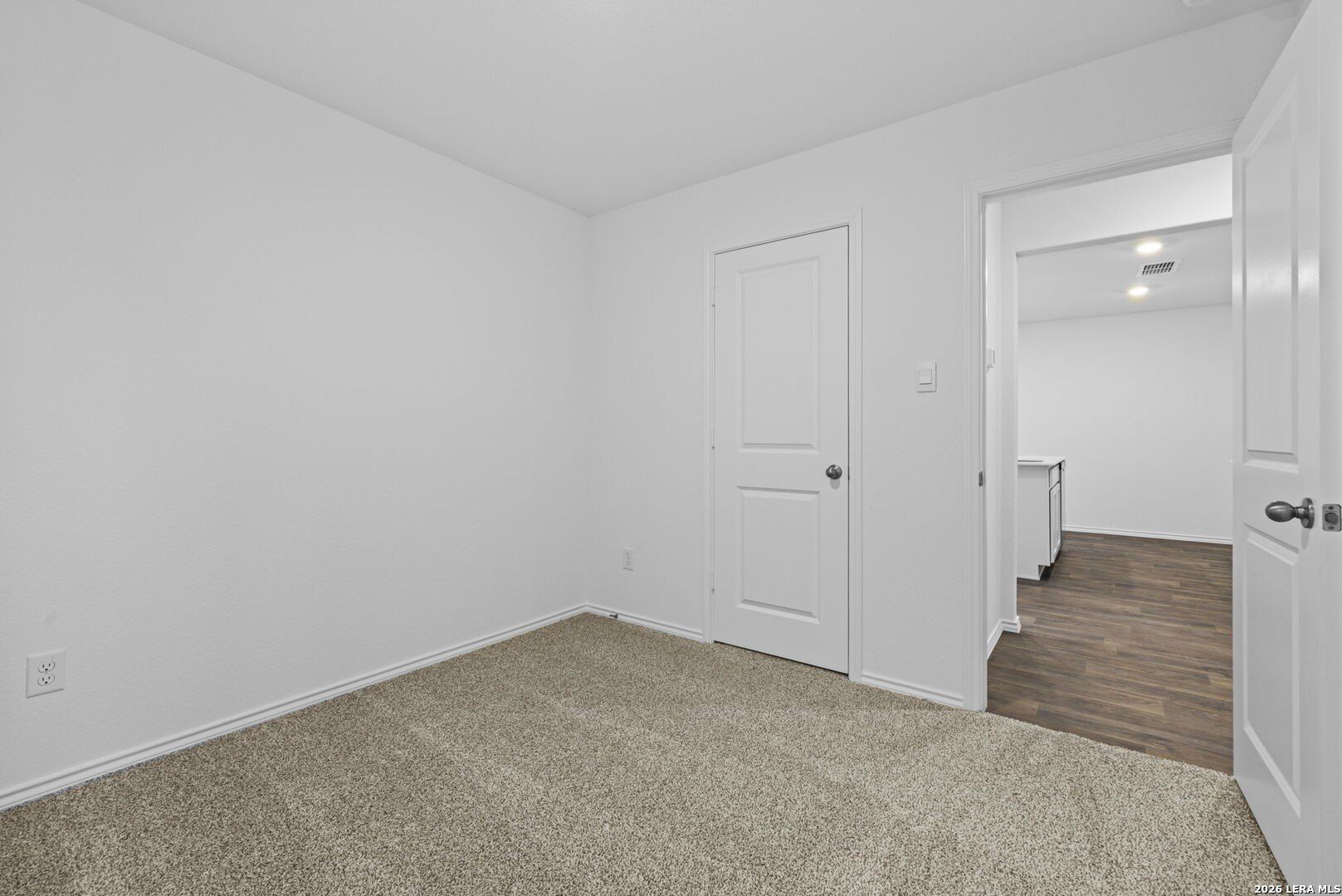 12541 Spoor Vly. Converse, TX 78109