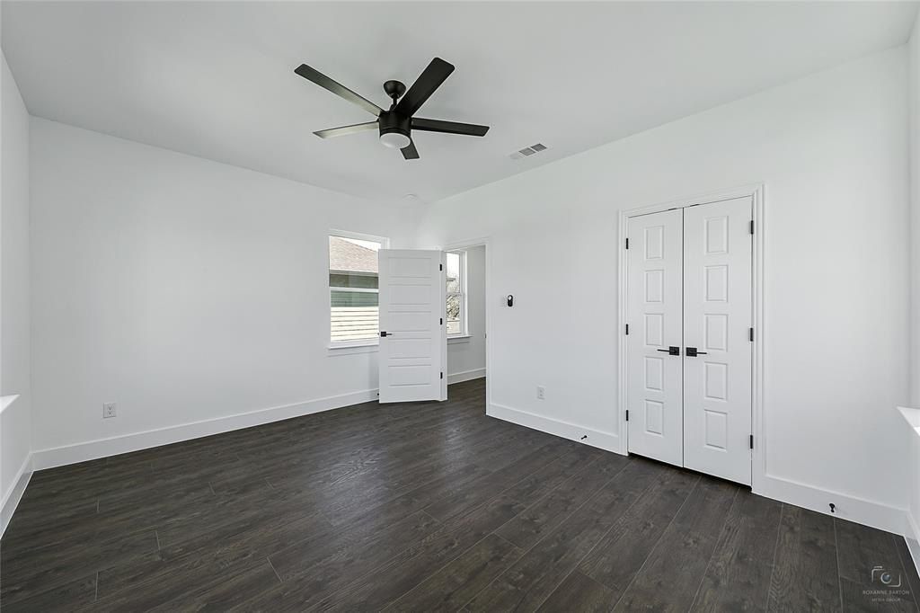 1104 E Annie Street. Fort Worth, TX 76104