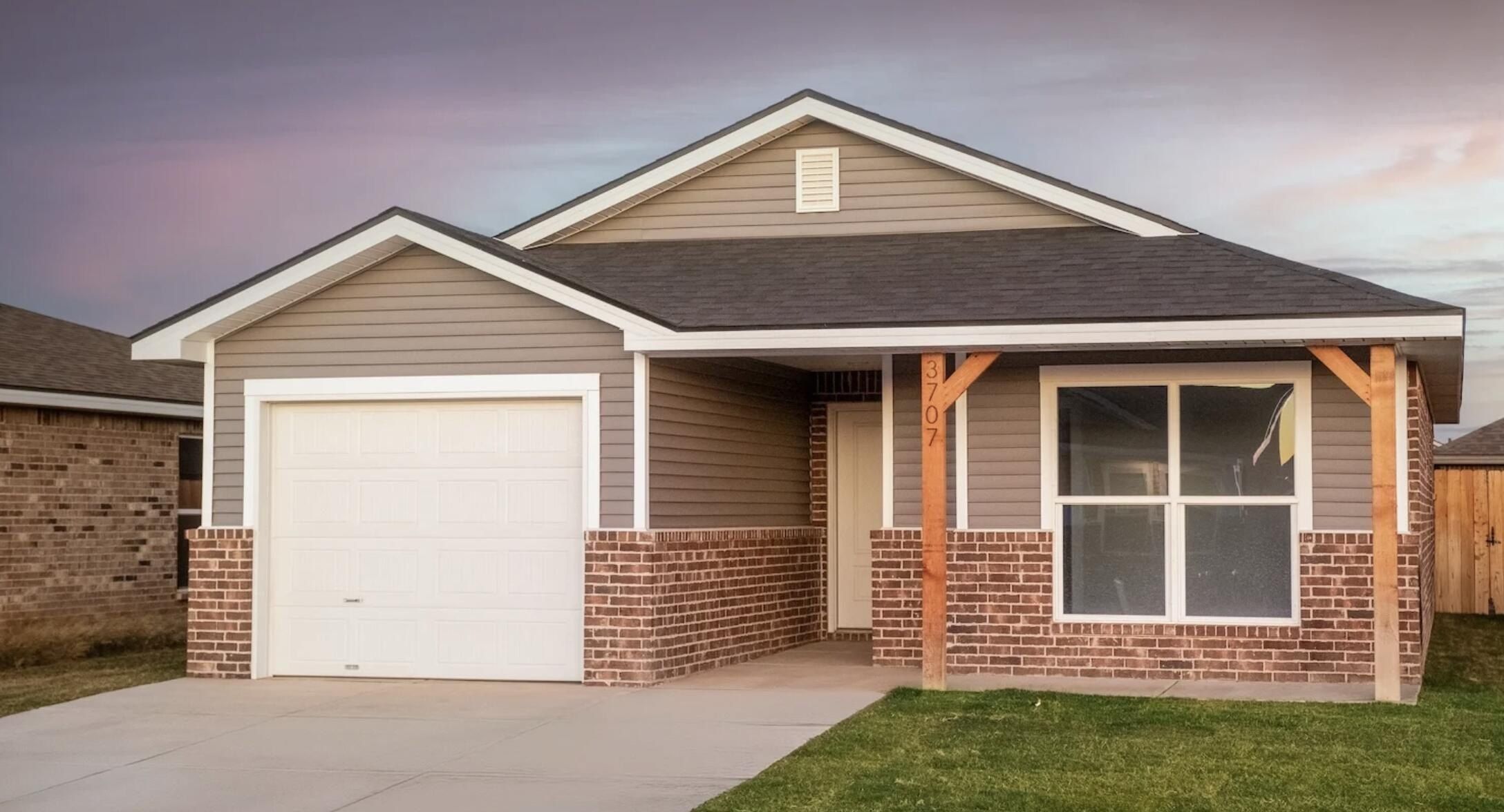 5526 Rice Street. Lubbock, TX 79416