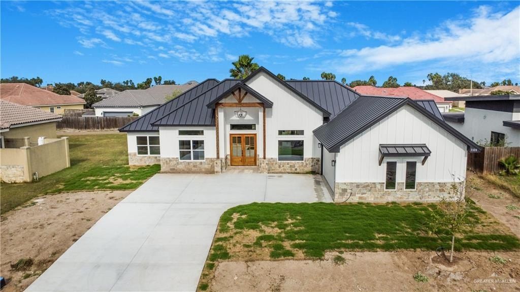 1124 Bella Vista. Weslaco, TX 78596