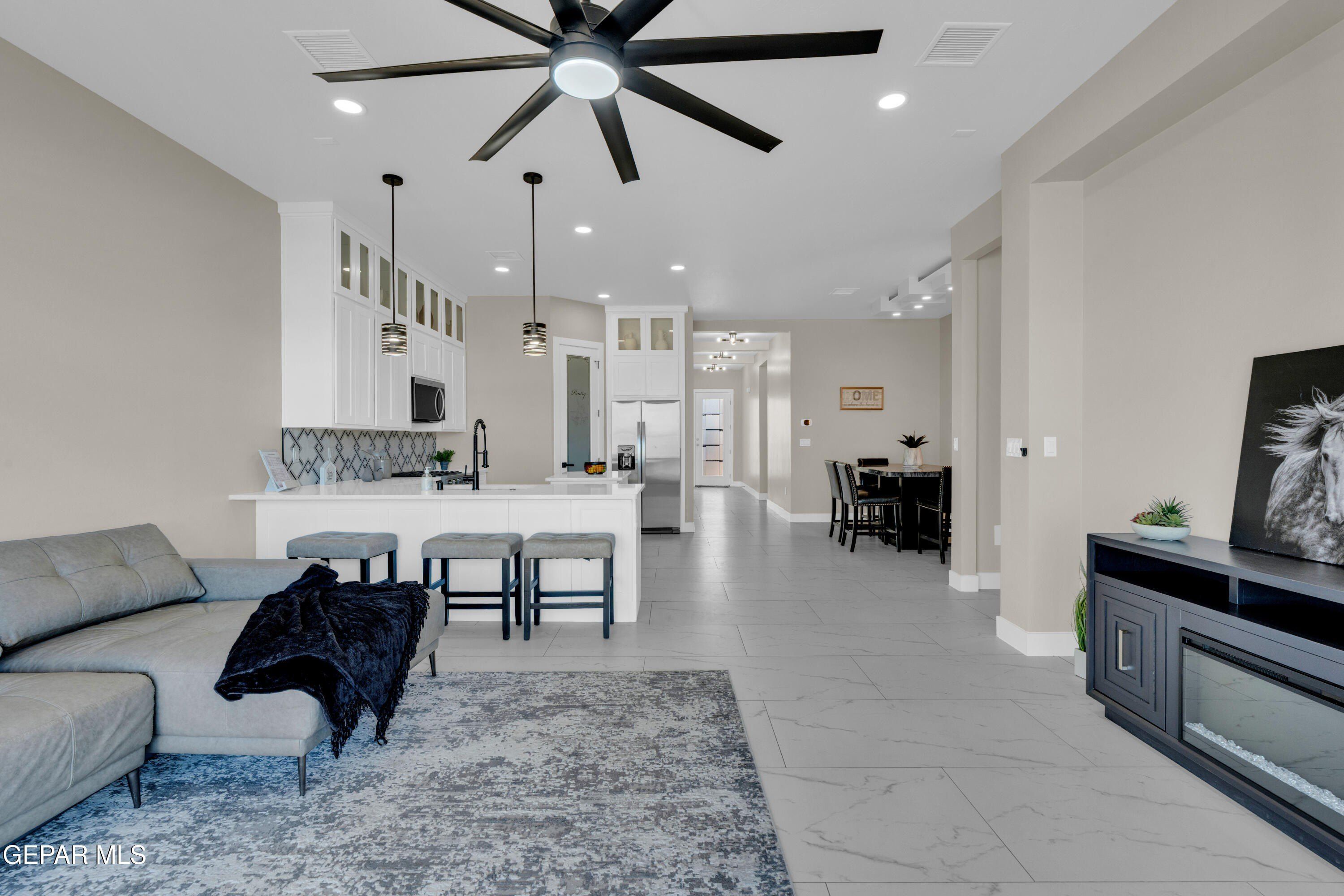 12435 Carter Cash Court. El Paso, TX 79928