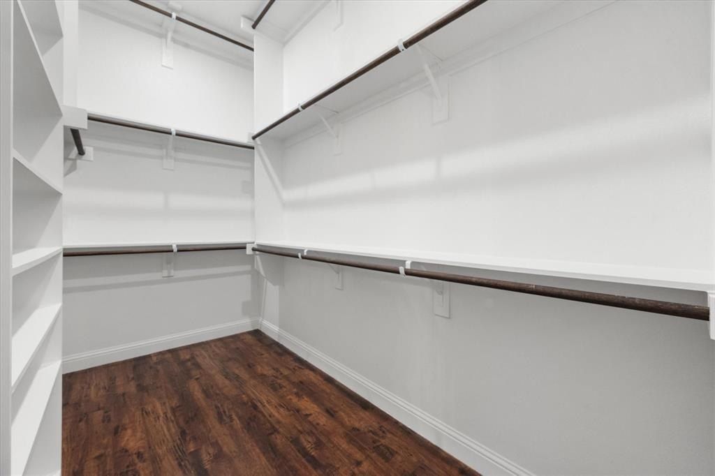 4609 County Road 206. Grandview, TX 76050