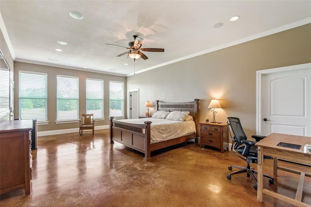 643 County Road 2255. Telephone, TX 75488