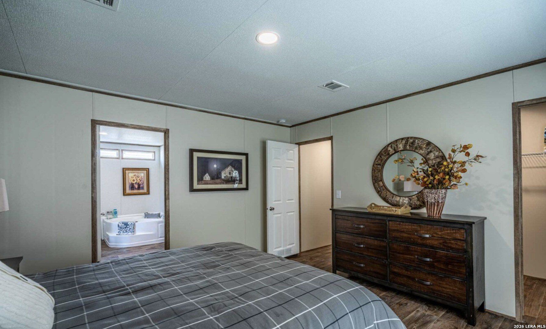 2853 Fm 1333. Poteet, TX 78065