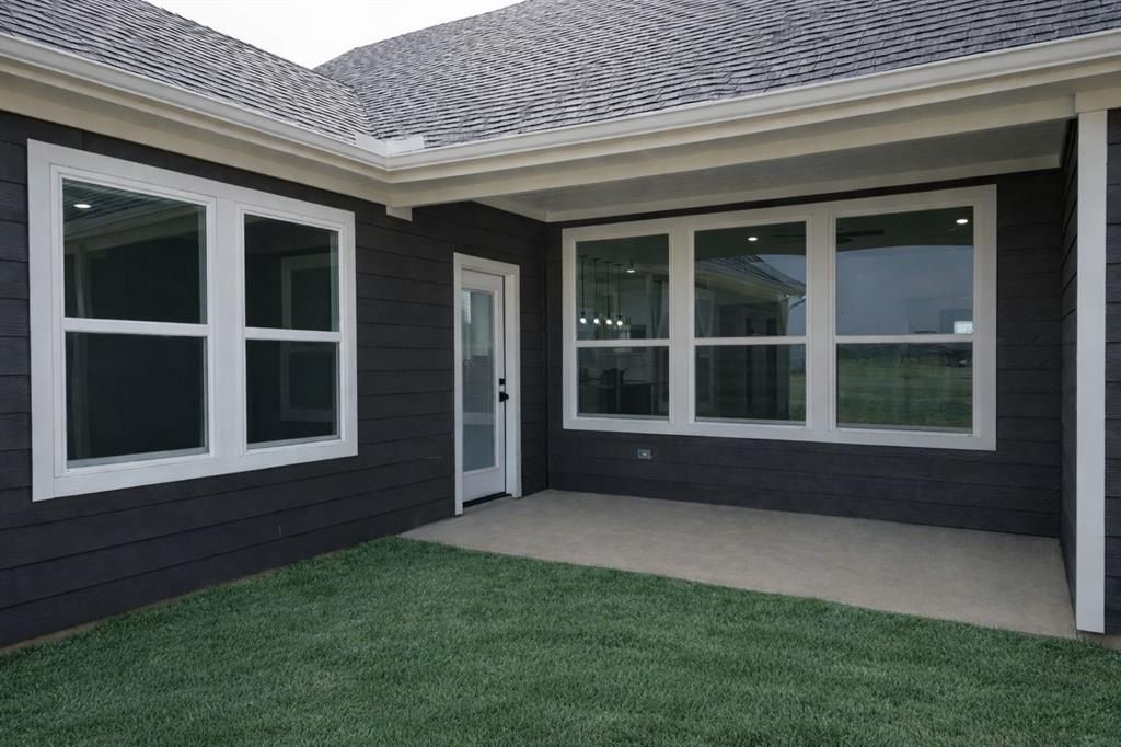 71 Arkansas Road. Sadler, TX 76264