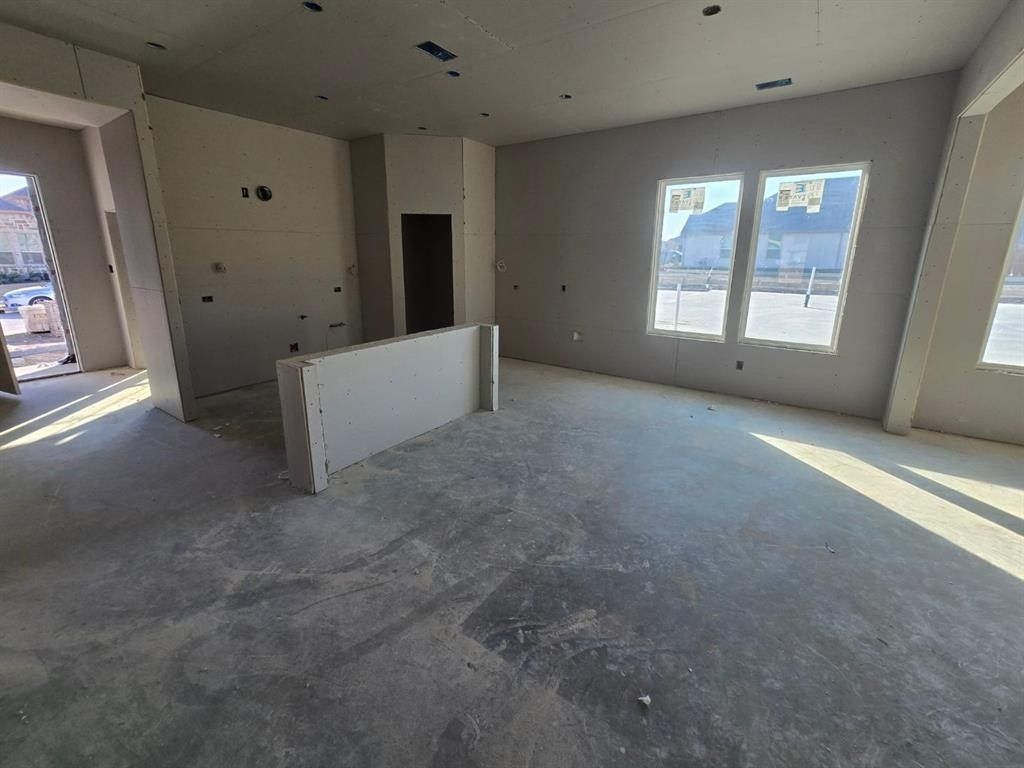 15124 Green Bluff Drive. Aledo, TX 76008