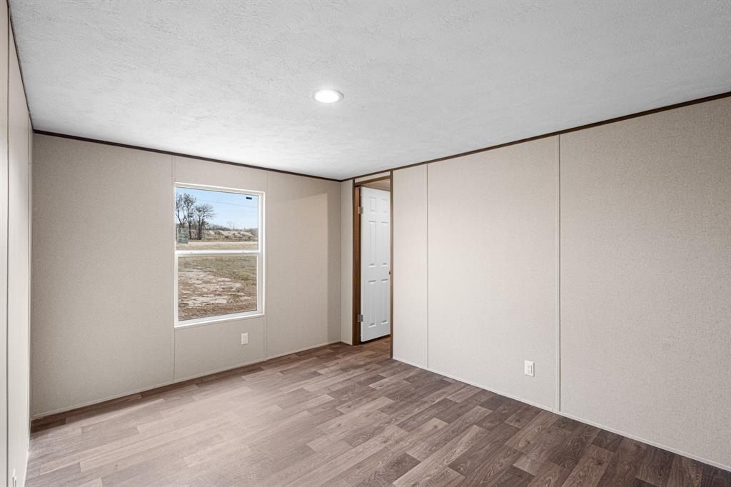 107 Valley Street. Bridgeport, TX 76426