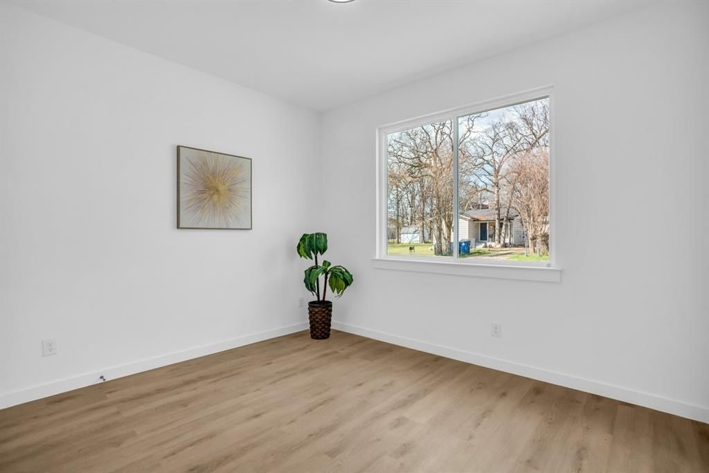 139 Forest Oaks Drive. Gun Barrel City, TX 75156