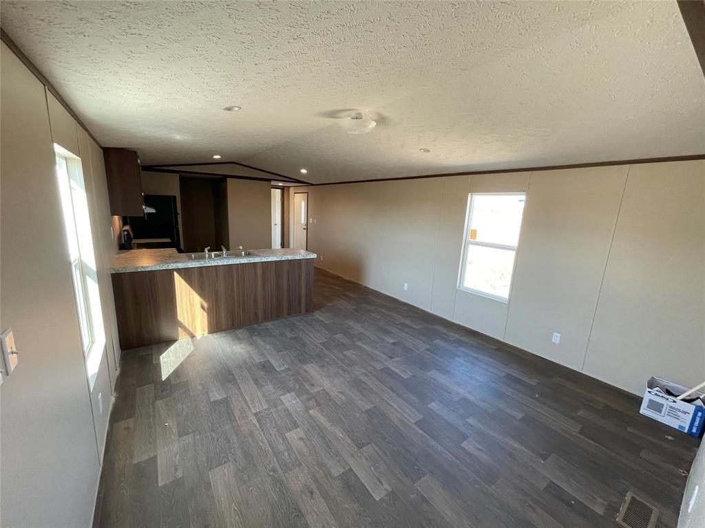 11098 Pr 316. Hawley, TX 79525
